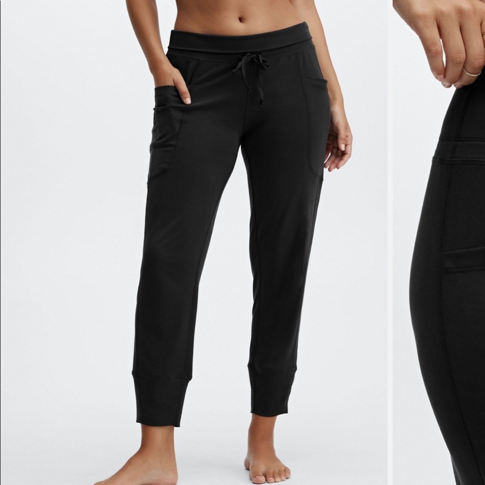 Fabletics Sleek Knit Drawstring Pant